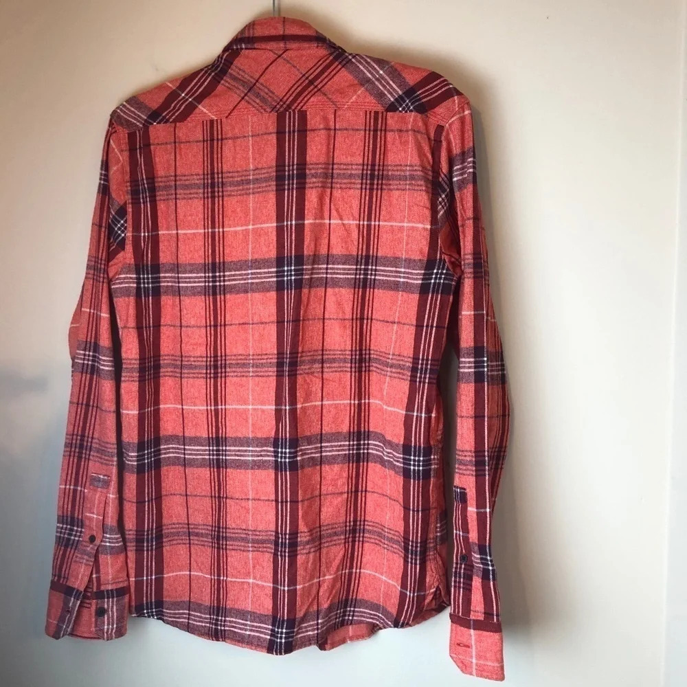 Levi's | Red Plaid Flannel Button Down Shirt - Picture 4 of 5